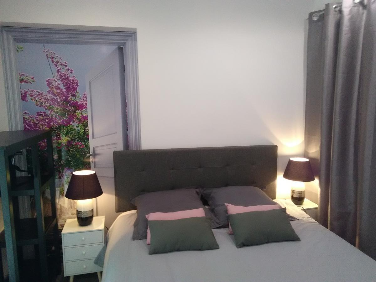 Chambre D'Hotes Les Macarons De Tata Sainte-Eulalie  Luaran gambar
